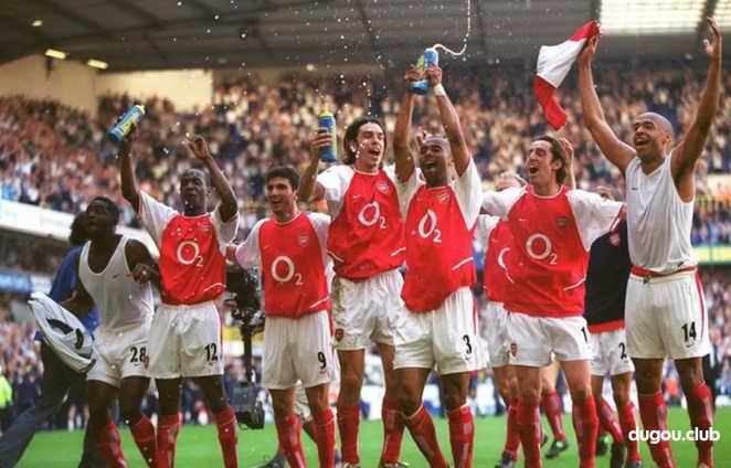 五大联赛仅9支球队,从未降级,皇萨上榜,阿森纳英超独苗